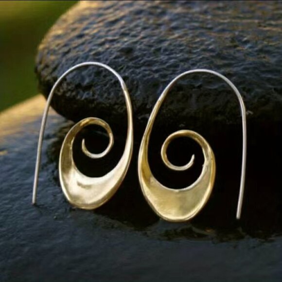 Silver Tone Spiral Earrings in Silver #808 - Picture 3 of 9